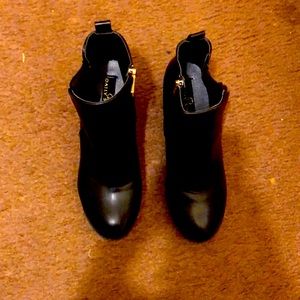 Daily woman’s shoes. Ankle boots and booties.